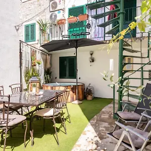 Villa Angie Old Town With Jacuzzi, Split